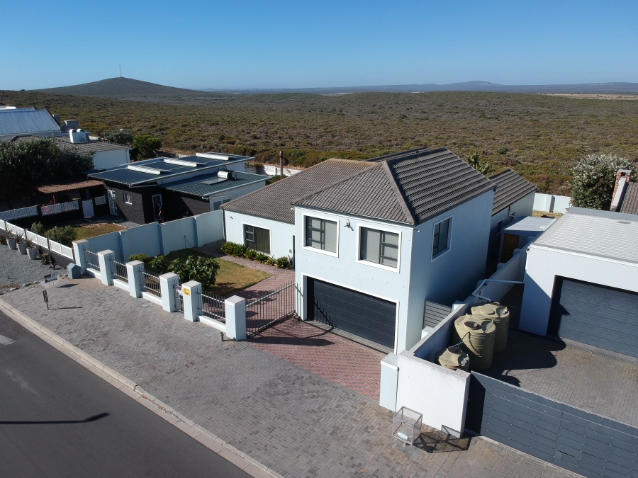 4 Bedroom Property for Sale in Pearl Bay Western Cape
